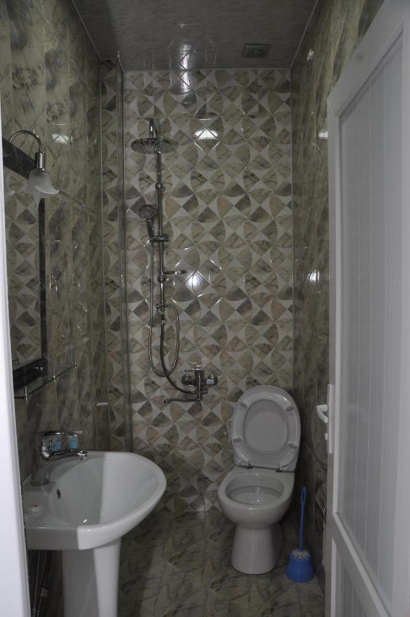 Hotel Vaxx Батуми Экстерьер фото