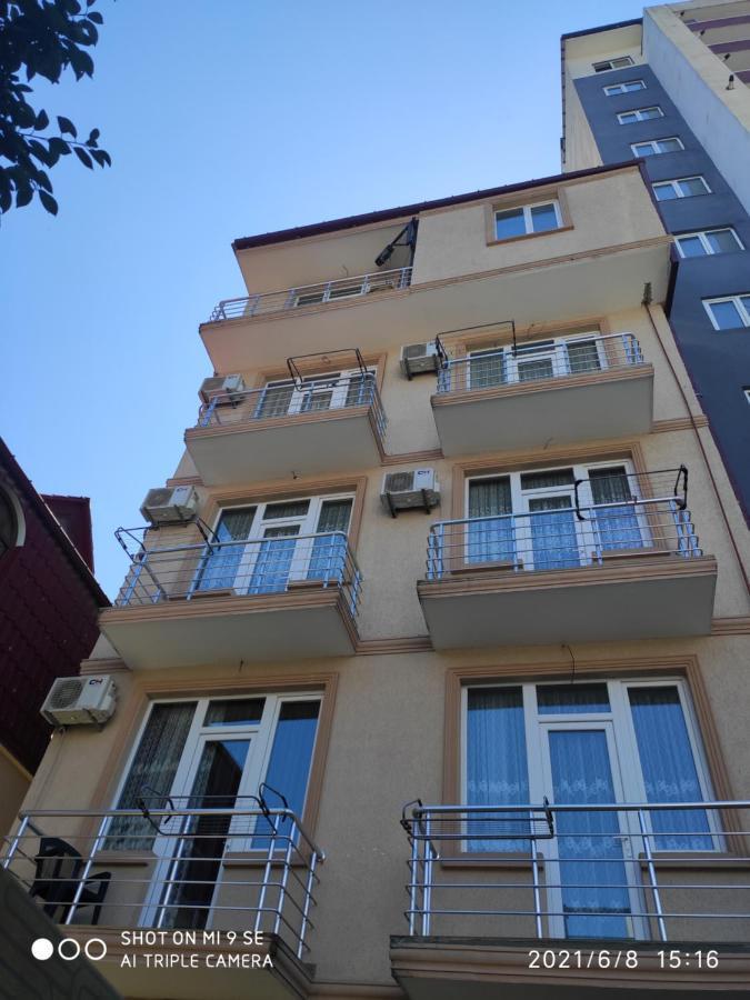 Hotel Vaxx Батуми Экстерьер фото