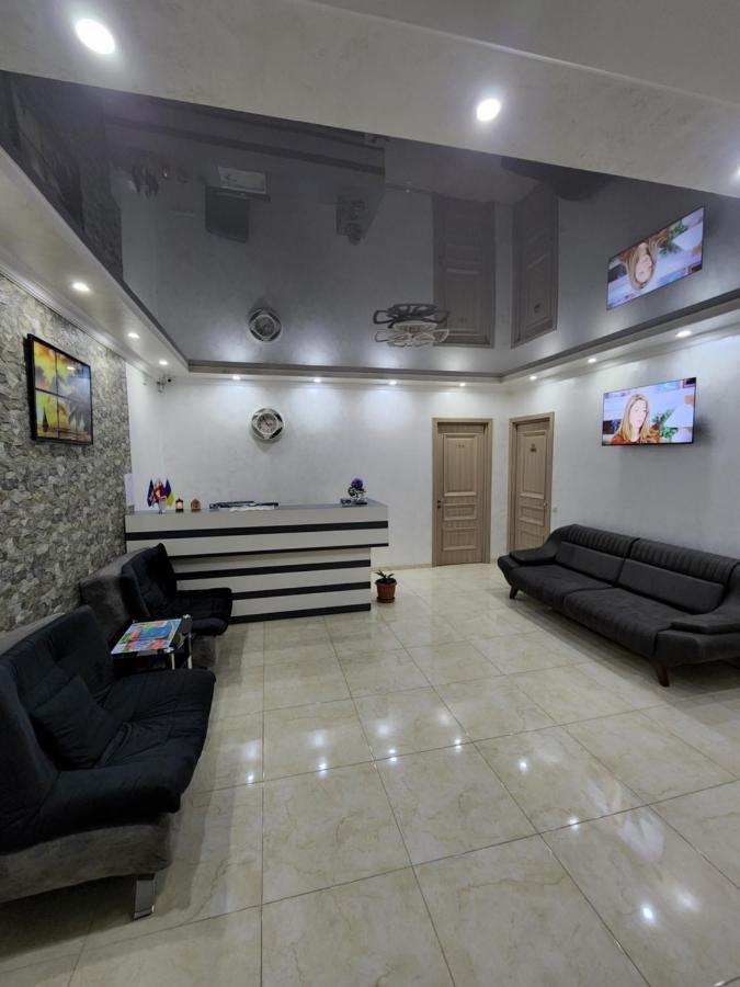 Hotel Vaxx Батуми Экстерьер фото
