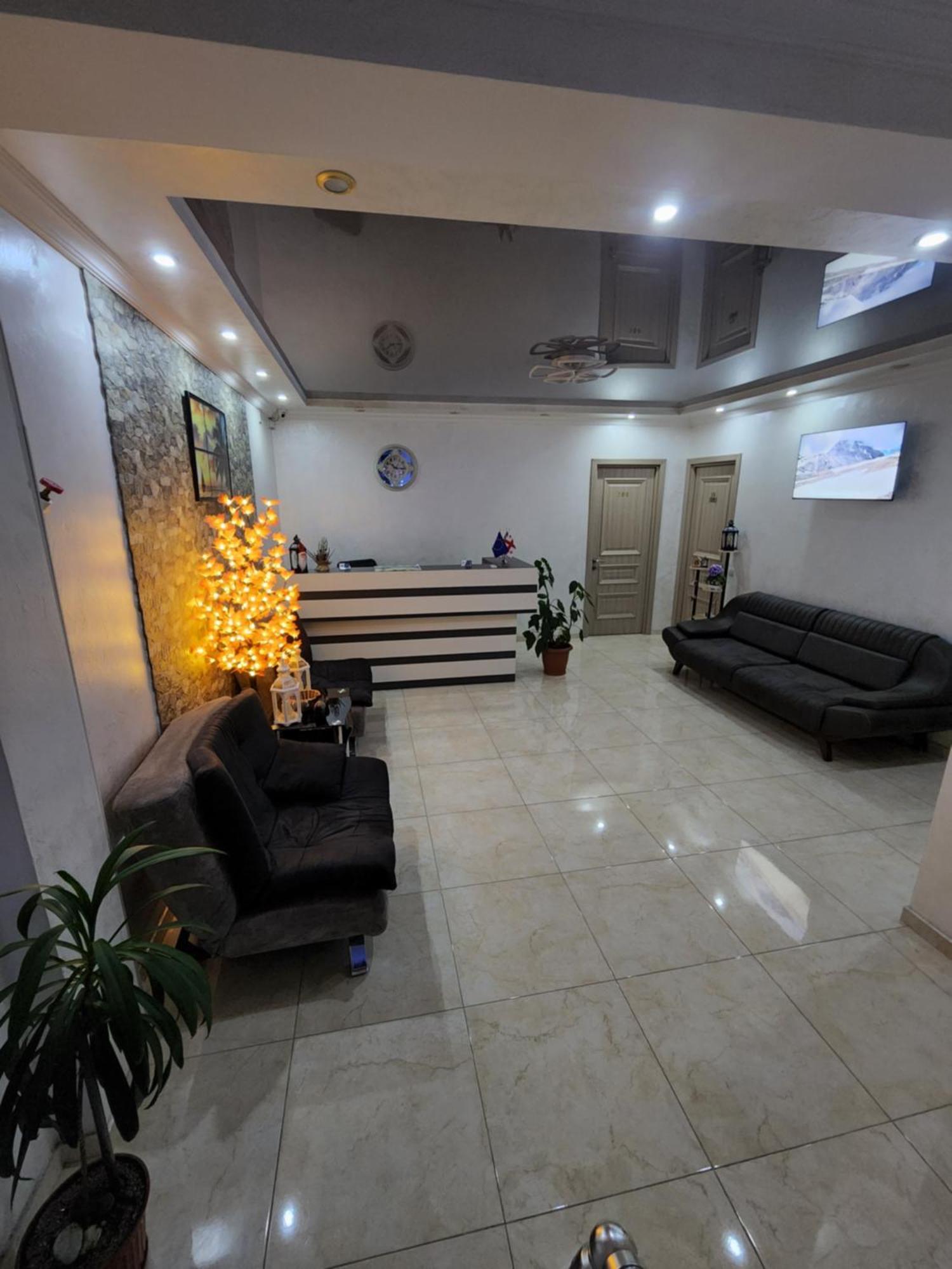 Hotel Vaxx Батуми Экстерьер фото