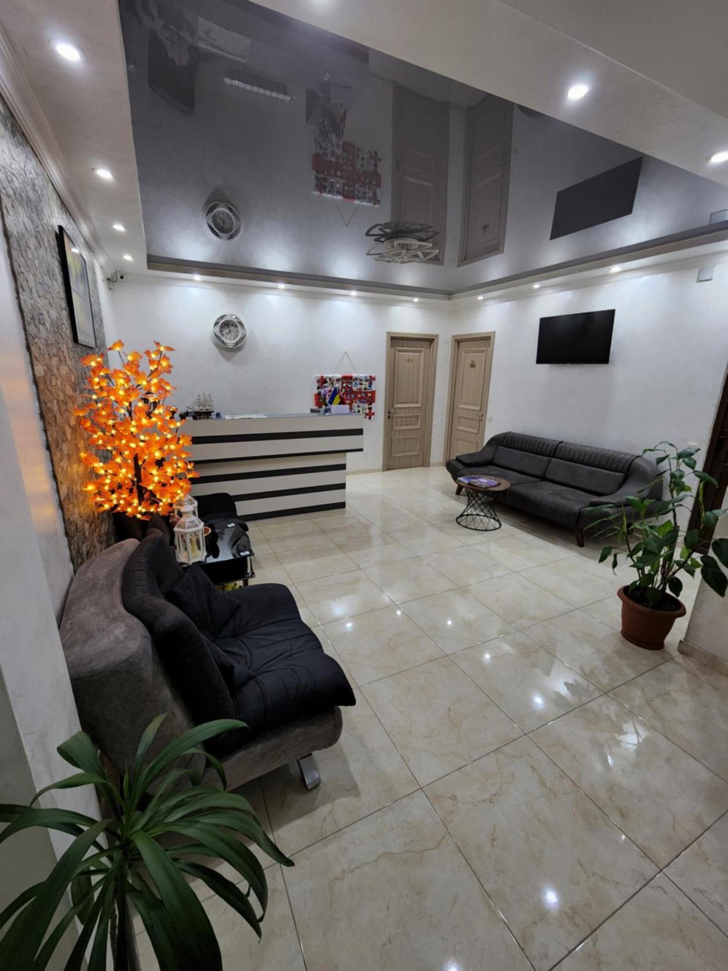 Hotel Vaxx Батуми Экстерьер фото